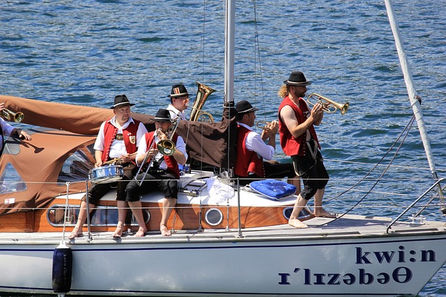 能在如此激 能在如此激